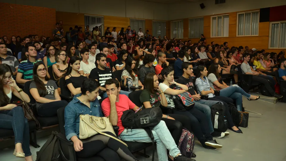 Evento aconteceu no Anfiteatro do Bloco 3Q (Foto: Milton Santos)