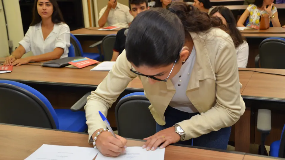 Posse dos novos servidores  (Foto: Milton Santos)