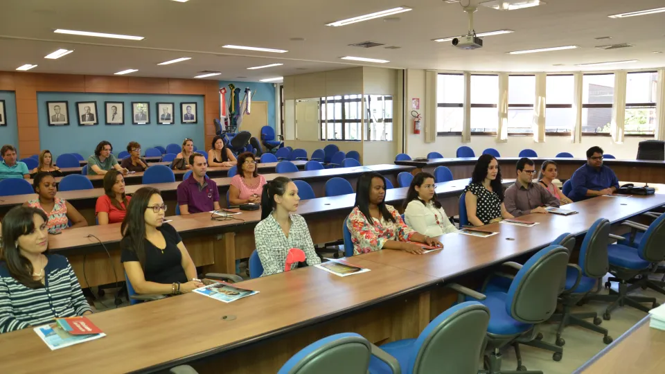 Cerimonia aconteceu na sala dos conselhos (Foto: Milton Santos)