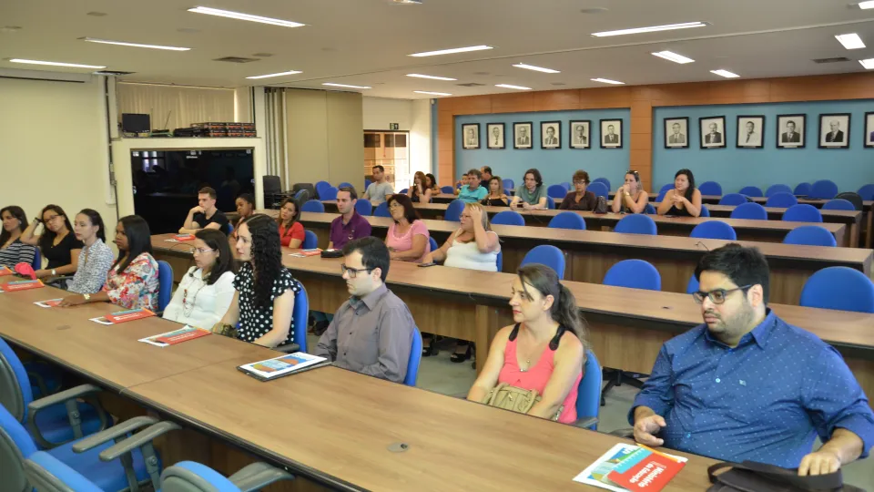 Cerimonia aconteceu na sala dos conselhos (Foto: Milton Santos)