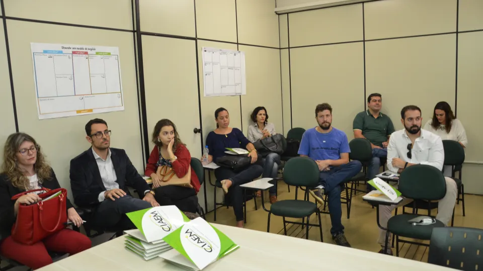 O evento ocorreu na sala de Reuniões do Centro de Incubação de Atividades Empreendedoras (Foto: Milton Santos)