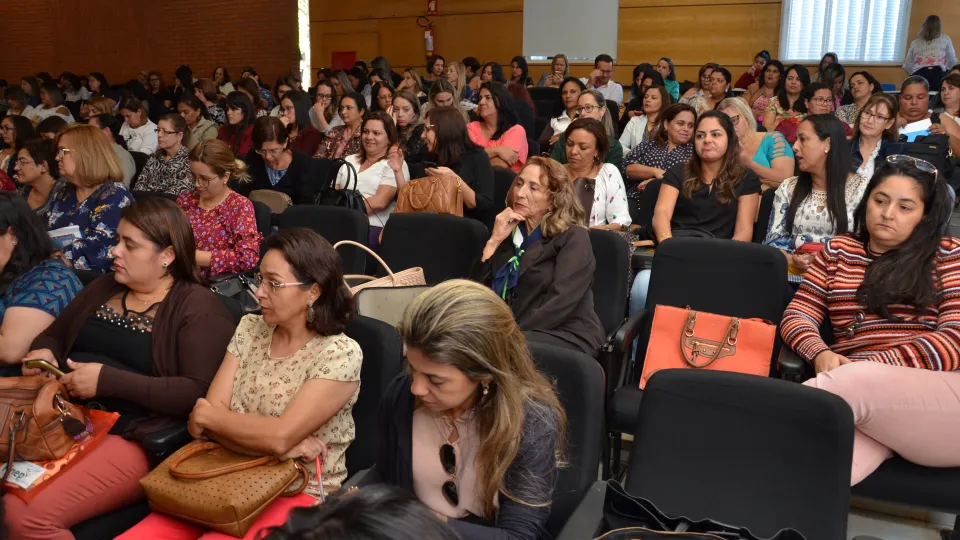Abertura do evento aconteceu no Anfiteatro do Bloco 3Q (Foto: Milton Santos)