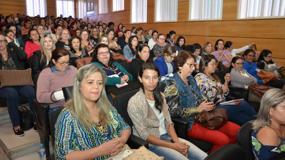 Abertura do evento aconteceu no Anfiteatro do Bloco 3Q (Foto: Milton Santos)