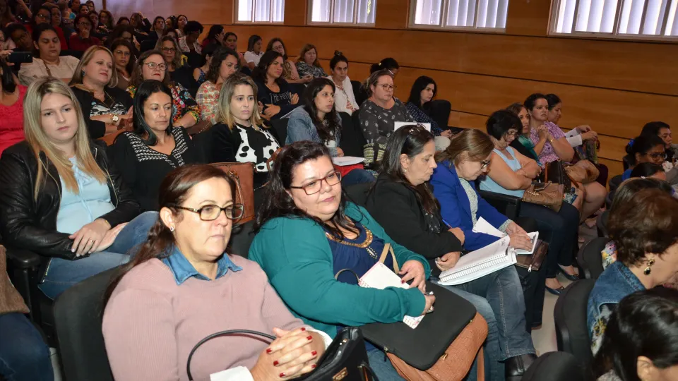 Abertura do evento aconteceu no Anfiteatro do Bloco 3Q (Foto: Milton Santos)