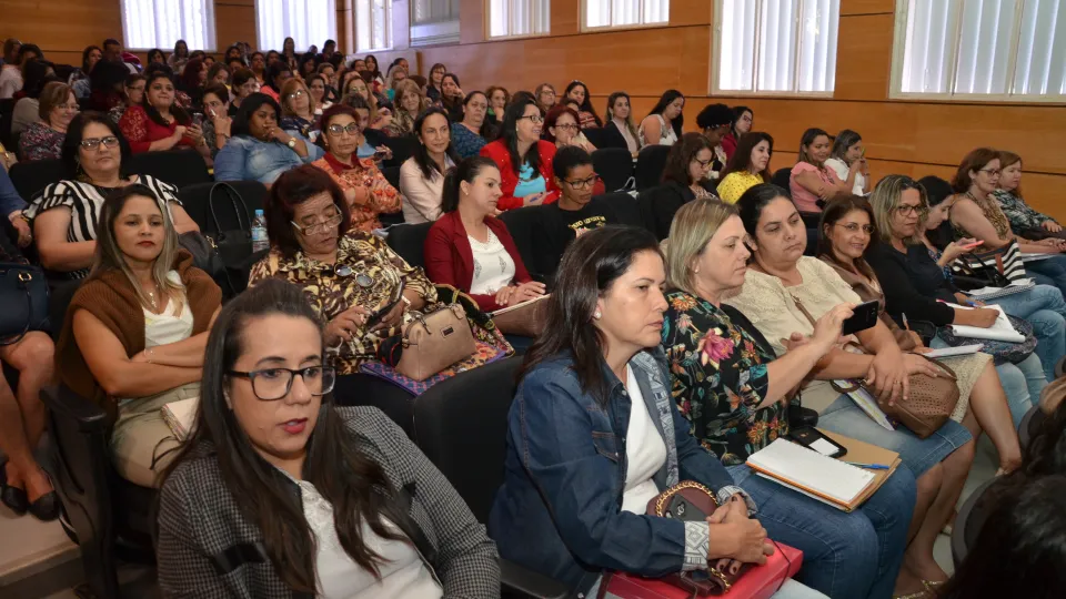 Abertura do evento aconteceu no Anfiteatro do Bloco 3Q (Foto: Milton Santos)