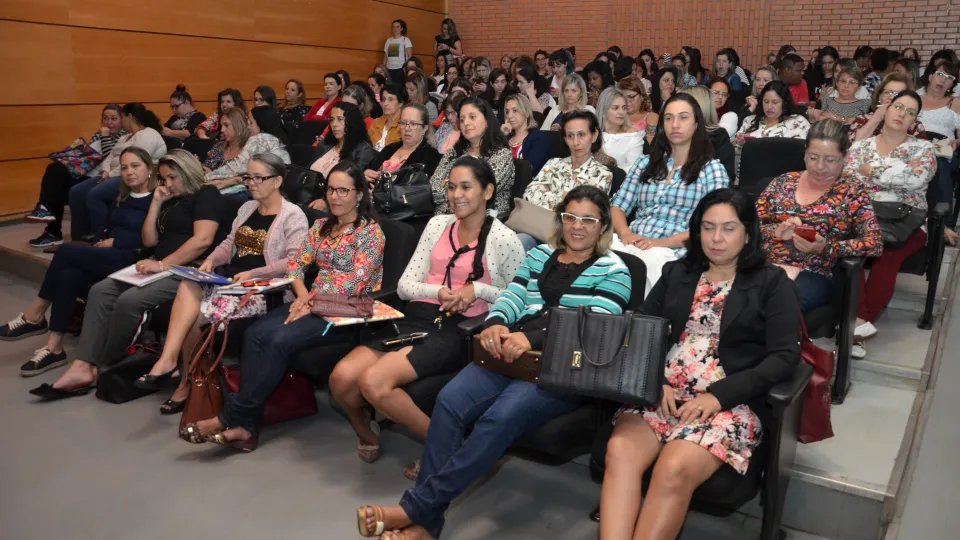 Abertura do evento aconteceu no Anfiteatro do Bloco 3Q (Foto: Milton Santos)