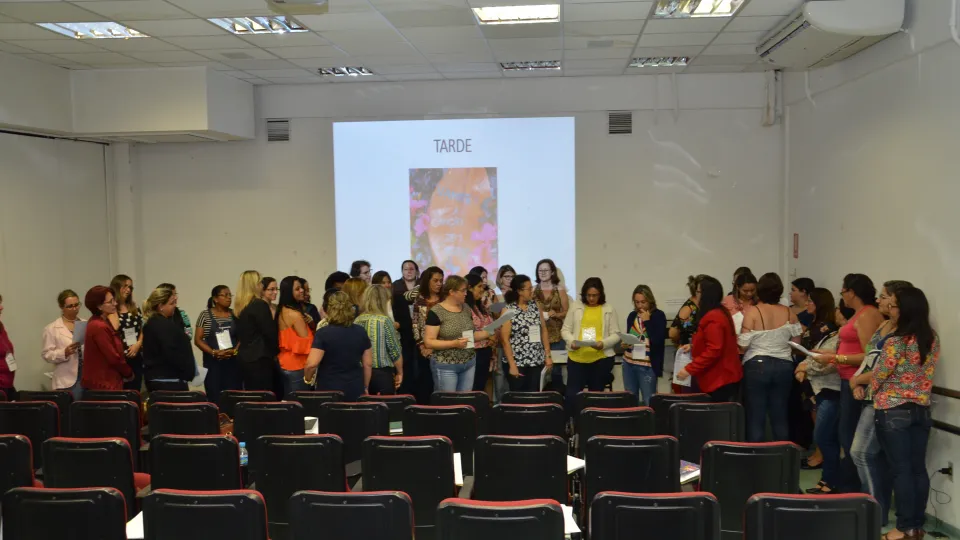 Palestras acontecerem no Anfiteatro do Bloco 5O (Foto: Milton Santos)