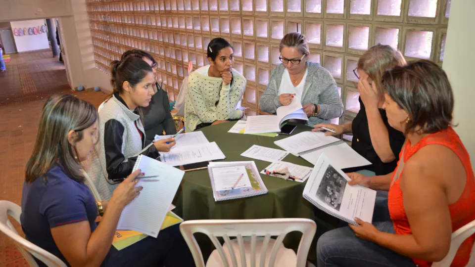 Palestras acontecerem no Anfiteatro do Bloco 5O (Foto: Milton Santos)