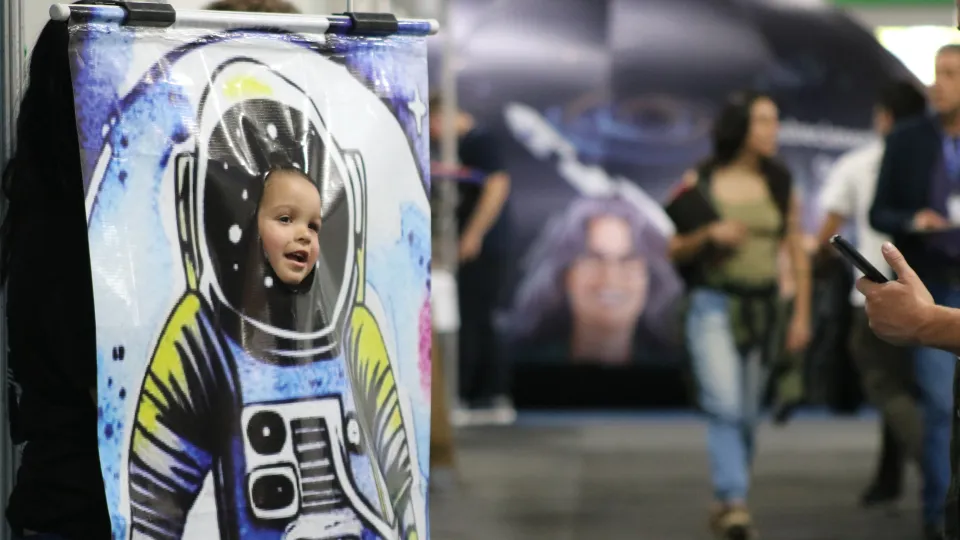 A 75ª Reunião Anual da SBPC está sendo realizada na UFPR (fotos: Marco Cavalcanti/UFU)