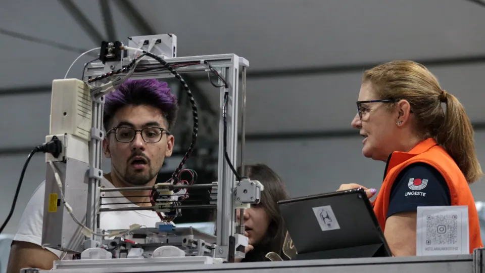 A 75ª Reunião Anual da SBPC está sendo realizada na UFPR (fotos: Marco Cavalcanti/UFU)