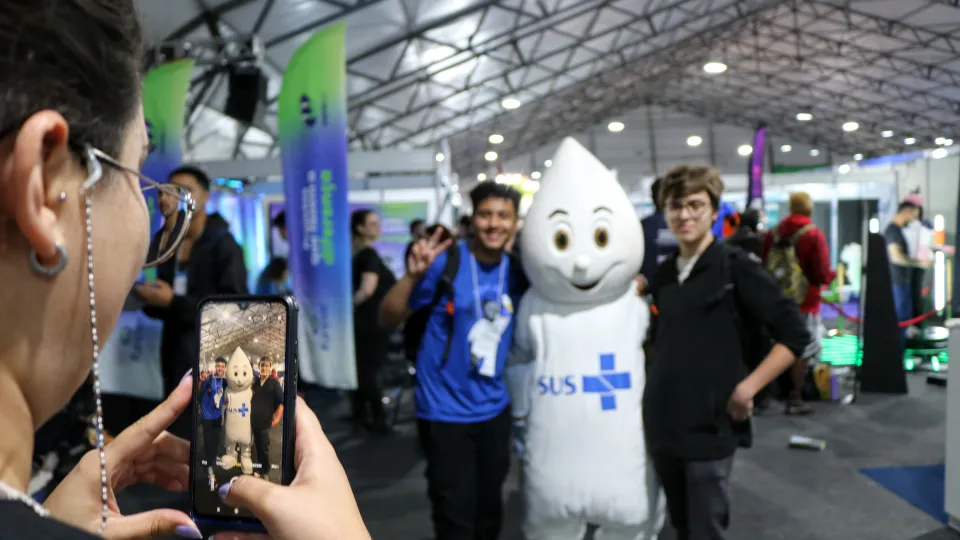 A 75ª Reunião Anual da SBPC está sendo realizada na UFPR (fotos: Marco Cavalcanti/UFU)