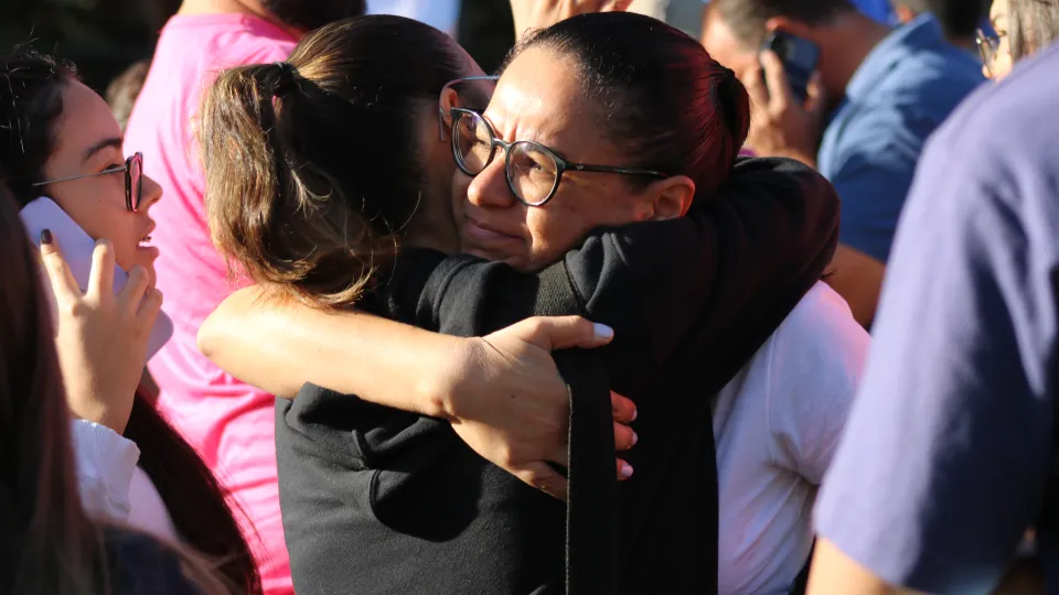 Candidatos aguardam provas do Vestibular UFU 2023-2 no Campus Santa Mônica(foto: Marco Cavalcanti)