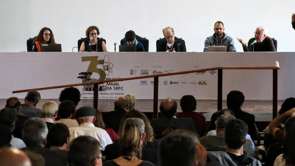 24/7 - Debates para a 5ª Conferência Nacional de Ciência, Tecnologia e Inovação (CNCTI): Financiamento e Estratégias na Formação e Fixação de Doutores (foto: Marco Cavalcanti/UFU)