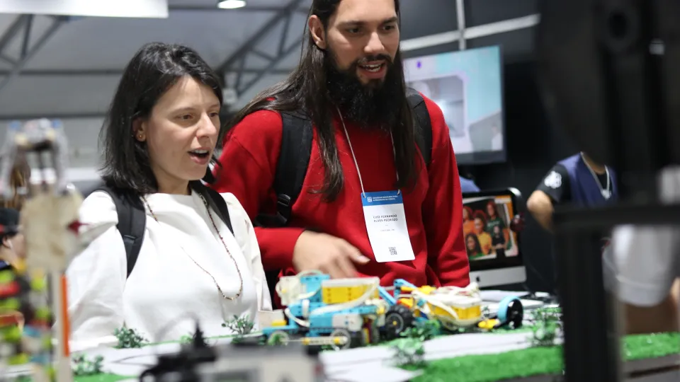 A 75ª Reunião Anual da SBPC está sendo realizada na UFPR (fotos: Marco Cavalcanti/UFU)