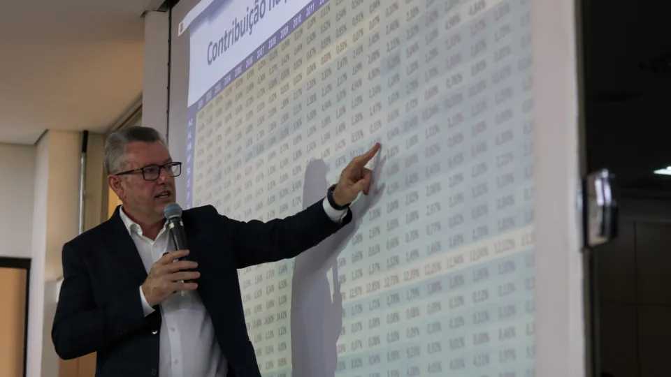 A aula teve como tema o financiamento da CT&amp;I e da Pós-Graduação no país (foto: Marco Cavalcanti)