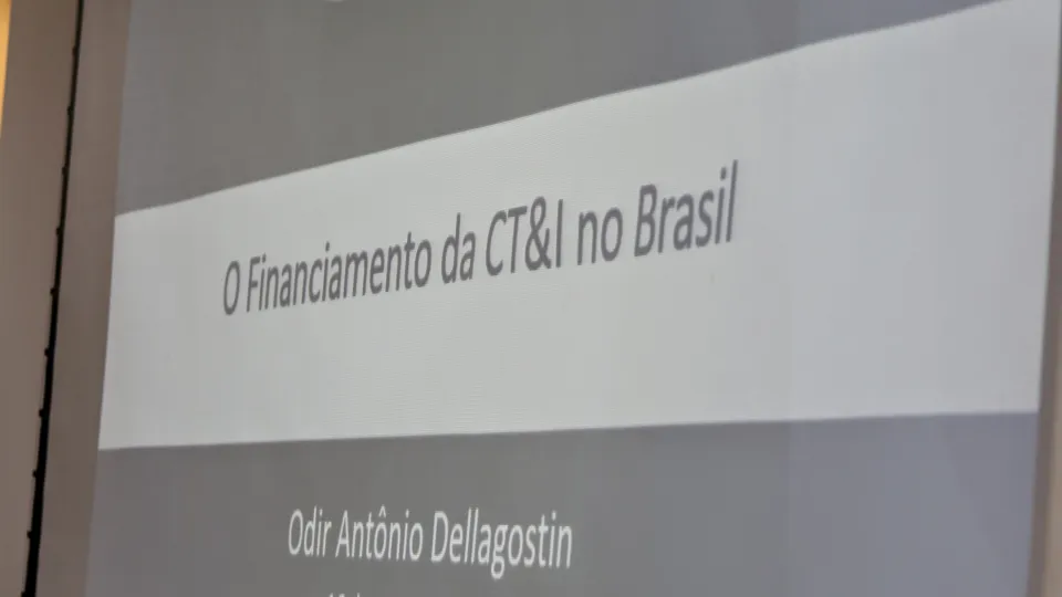 A aula teve como tema o financiamento da CT&amp;I e da Pós-Graduação no país (foto: Marco Cavalcanti)
