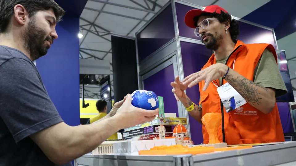 A 75ª Reunião Anual da SBPC está sendo realizada na UFPR (fotos: Marco Cavalcanti/UFU)