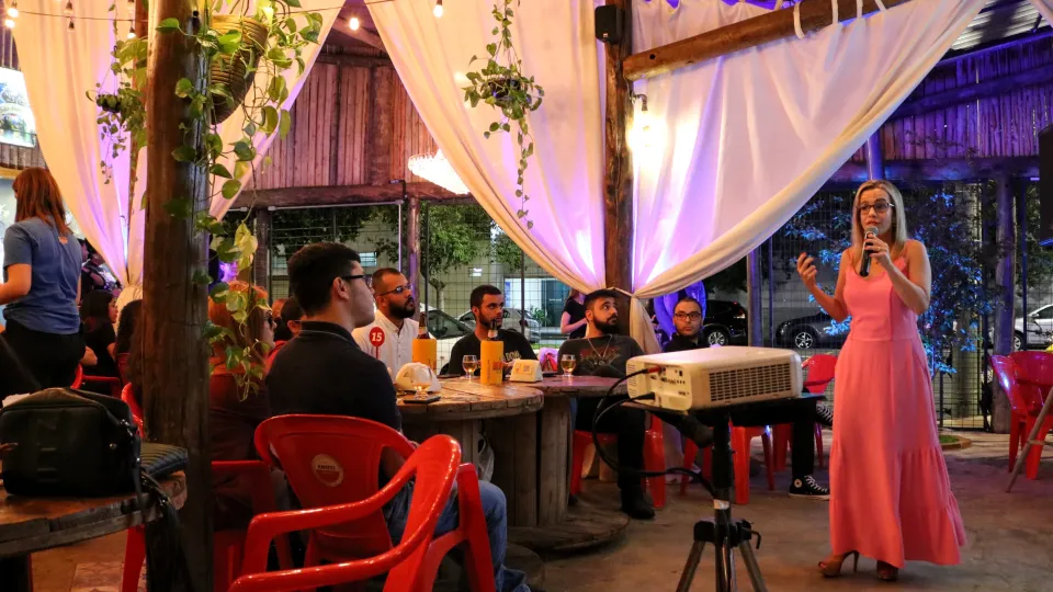 Pint of Science realizado na terça-feira, 8/11, no bar São Arnulfo (foto: Marco Cavalcanti)