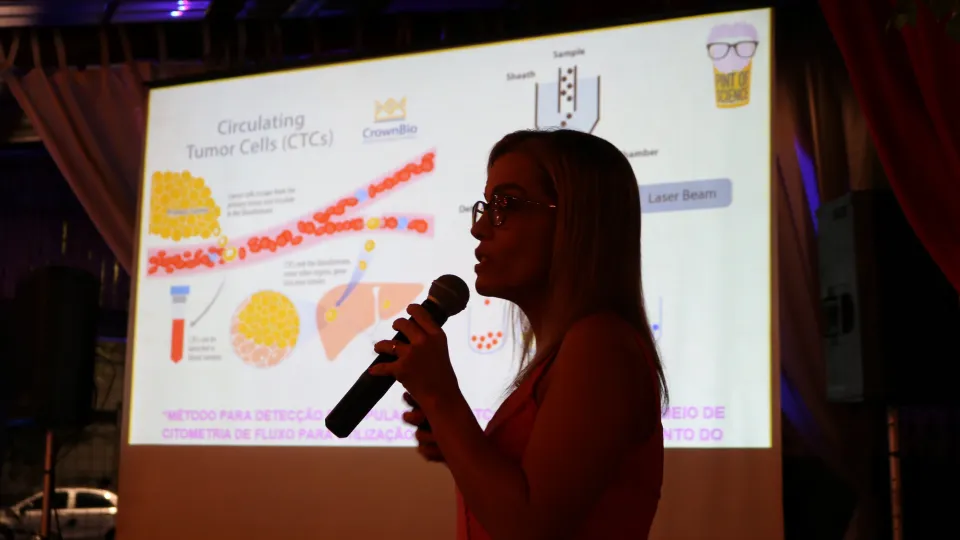 Pint of Science realizado na terça-feira, 8/11, no bar São Arnulfo (foto: Marco Cavalcanti)