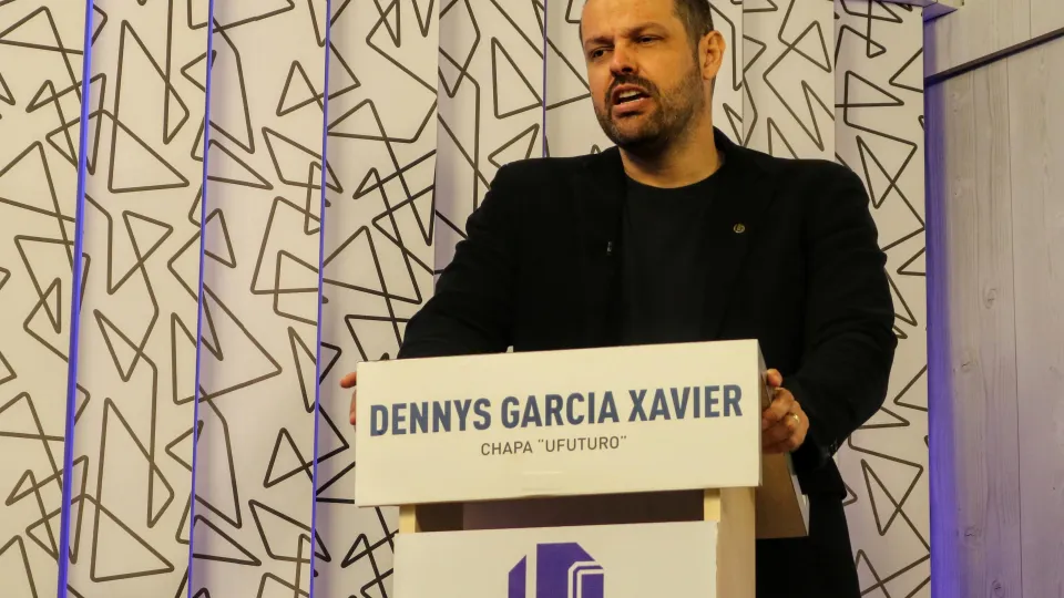 Candidato Dennys Garcia Xavier, do Instituto de Filosofia (foto: Marco Cavalcanti)