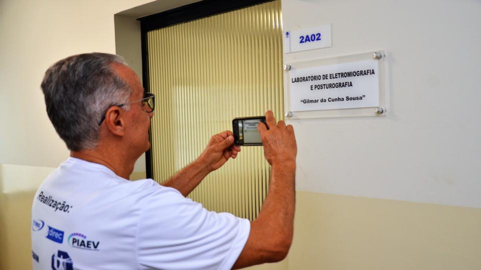 Durante o evento, o Laboratório de Eletromiografia e Posturografia "Gilmar da Cunha Sousa" (Milton Santos)