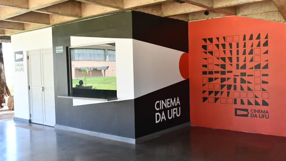 Entrega do Cinema da UFU
