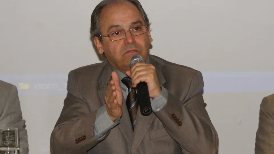 Milton Santos, fotógrafo da UFU, comemora 46 anos de profissão 