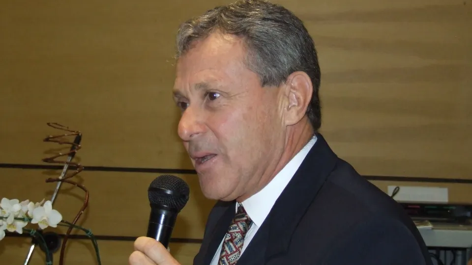 Milton Santos, fotógrafo da UFU, comemora 46 anos de profissão 