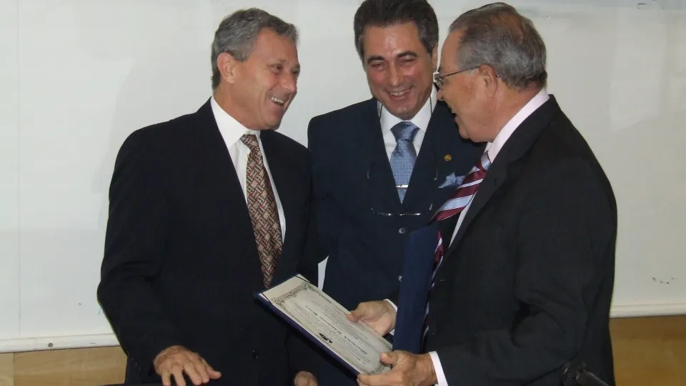 Milton Santos, fotógrafo da UFU, comemora 46 anos de profissão 