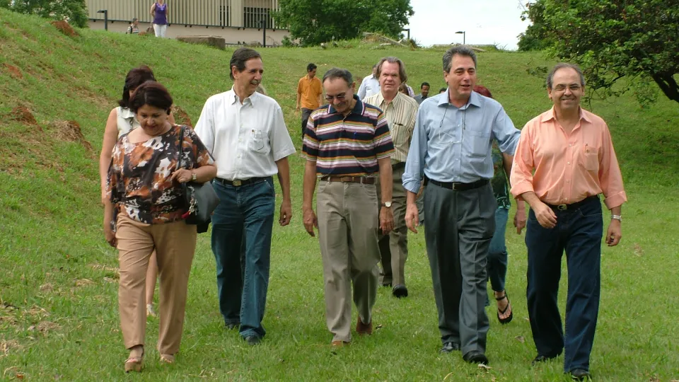 Milton Santos, fotógrafo da UFU, comemora 46 anos de profissão 