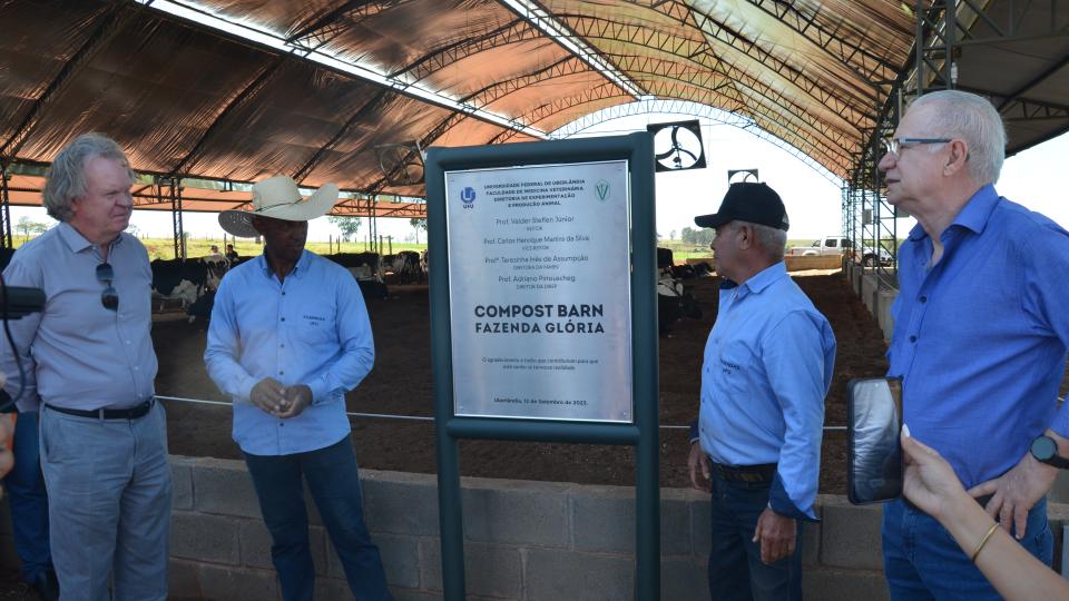 Inauguração do Galpão Compost Barn. (Foto: Milton Santos)