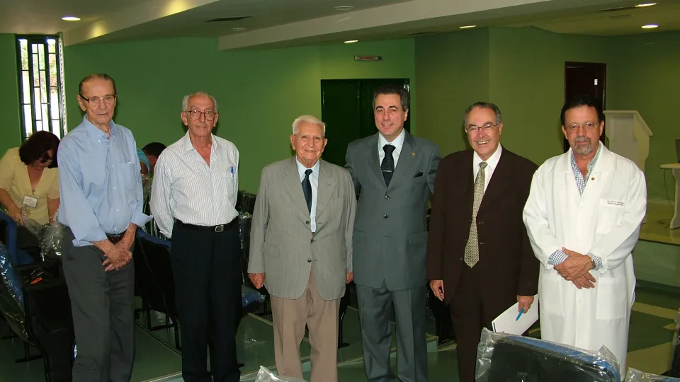 Milton Santos, fotógrafo da UFU, comemora 46 anos de profissão 