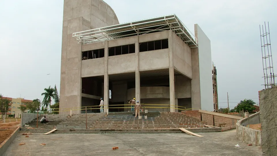 Milton Santos, fotógrafo da UFU, comemora 46 anos de profissão 