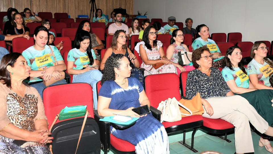 Evento de lançamento dos produtos que compõem a metodologia Diário de Ideias (Milton Santos)