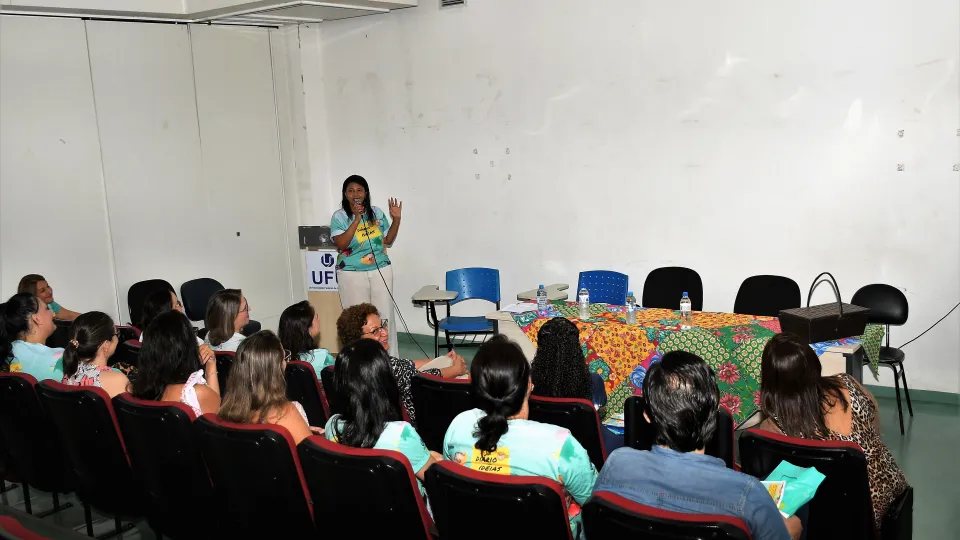 Evento de lançamento dos produtos que compõem a metodologia Diário de Ideias (Milton Santos)