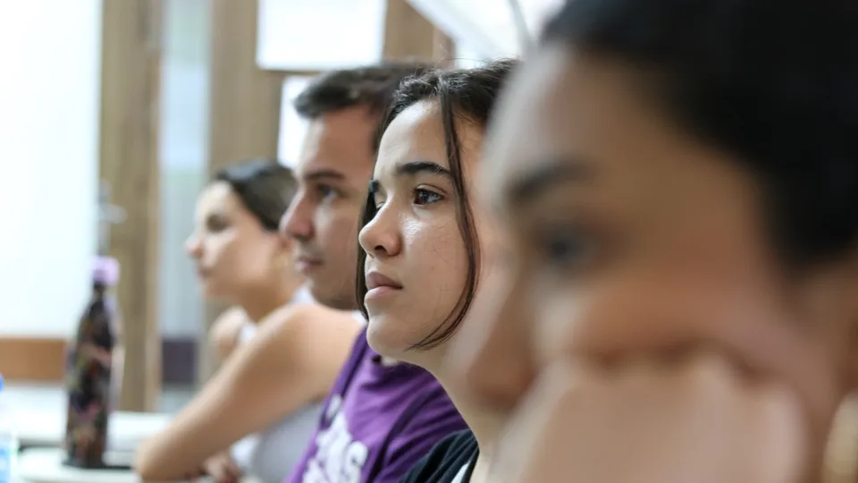 Oficinas e apresentação de pesquisas