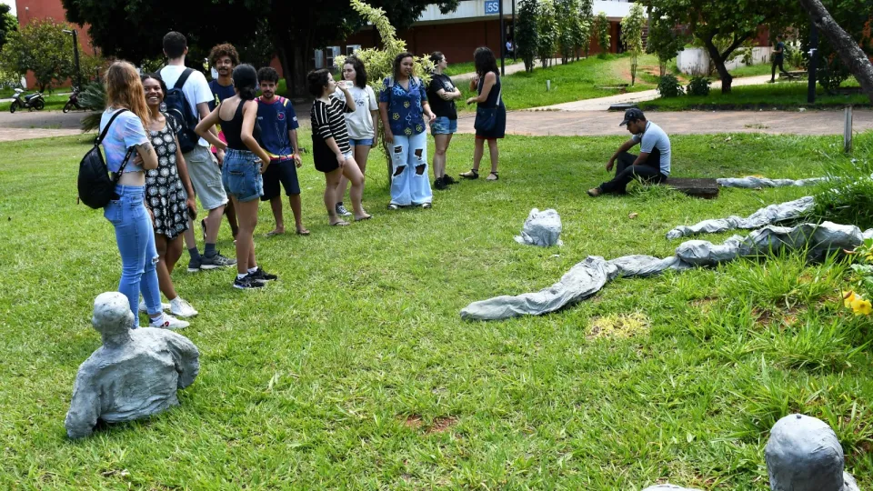 Exposição coletiva `Concretude"  (Milton Santos)