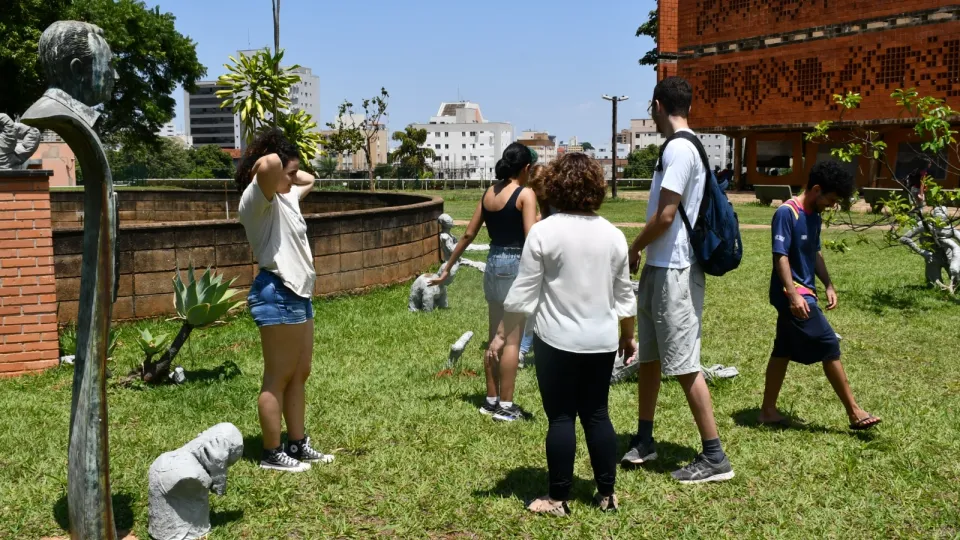 Exposição coletiva `Concretude"  (Milton Santos)