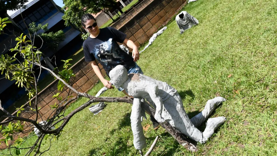 Exposição coletiva `Concretude"  (Milton Santos)