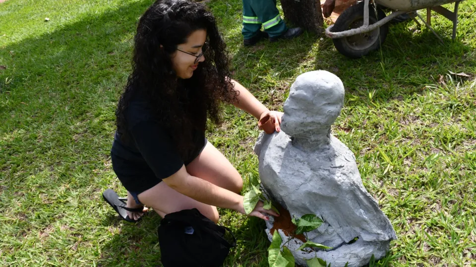 Exposição coletiva `Concretude"  (Milton Santos)