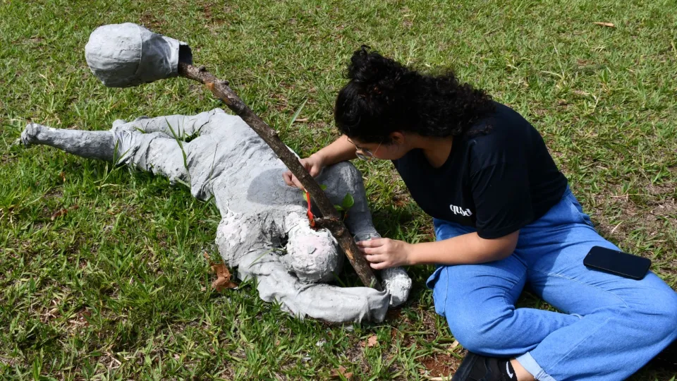 Exposição coletiva `Concretude"  (Milton Santos)