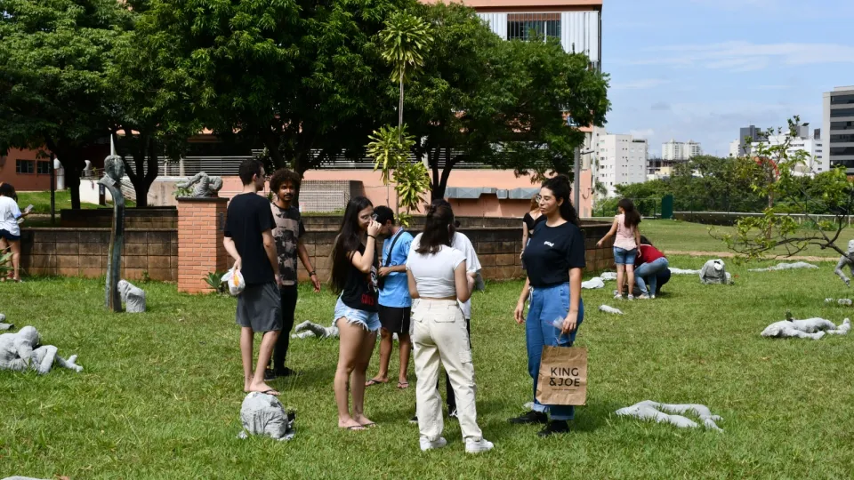 Exposição coletiva `Concretude"  (Milton Santos)