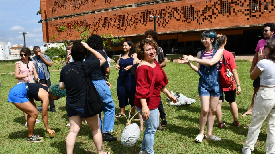 Exposição coletiva `Concretude"  (Milton Santos)