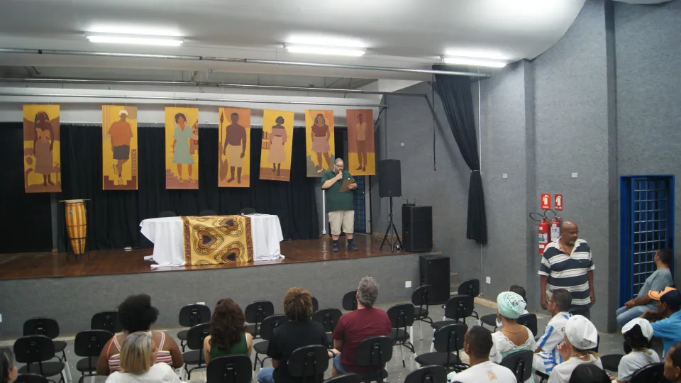 Exposição: 'Ogum, o ferreiro de deus'