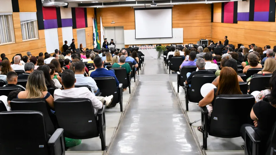 Cerimônia Simbólica de Colação de Grau dos estudantes dos 9º anos da Eseba (Milton Santos)