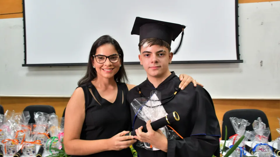 Cerimônia Simbólica de Colação de Grau dos estudantes dos 9º anos da Eseba (Milton Santos)