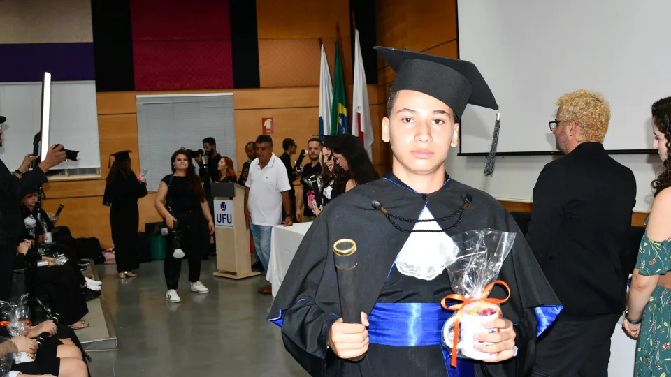 Cerimônia Simbólica de Colação de Grau dos estudantes dos 9º anos da Eseba (Milton Santos)
