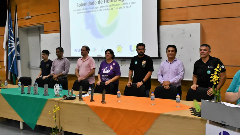 UFU homenageia estudantes da universidade pelos resultados no JUMs e JUBs (Fotos: Milton Santos)