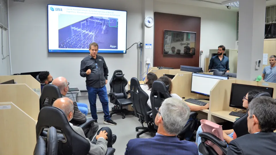 Presidente da Fapemig, Carlos Alberto Arruda de Oliveira, visita laboratórios da UFU  (Milton Santos)
