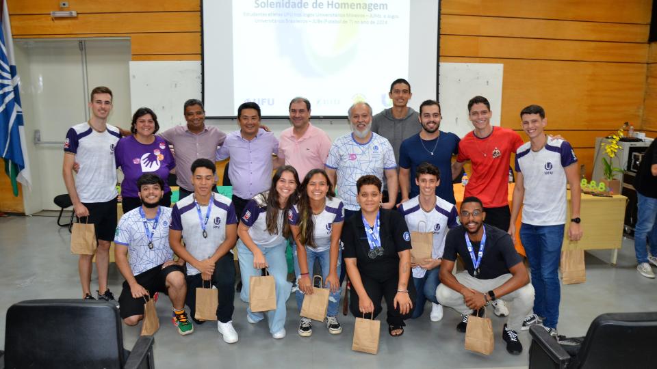 UFU homenageia estudantes da universidade pelos resultados no JUMs e JUBs (Fotos: Milton Santos)